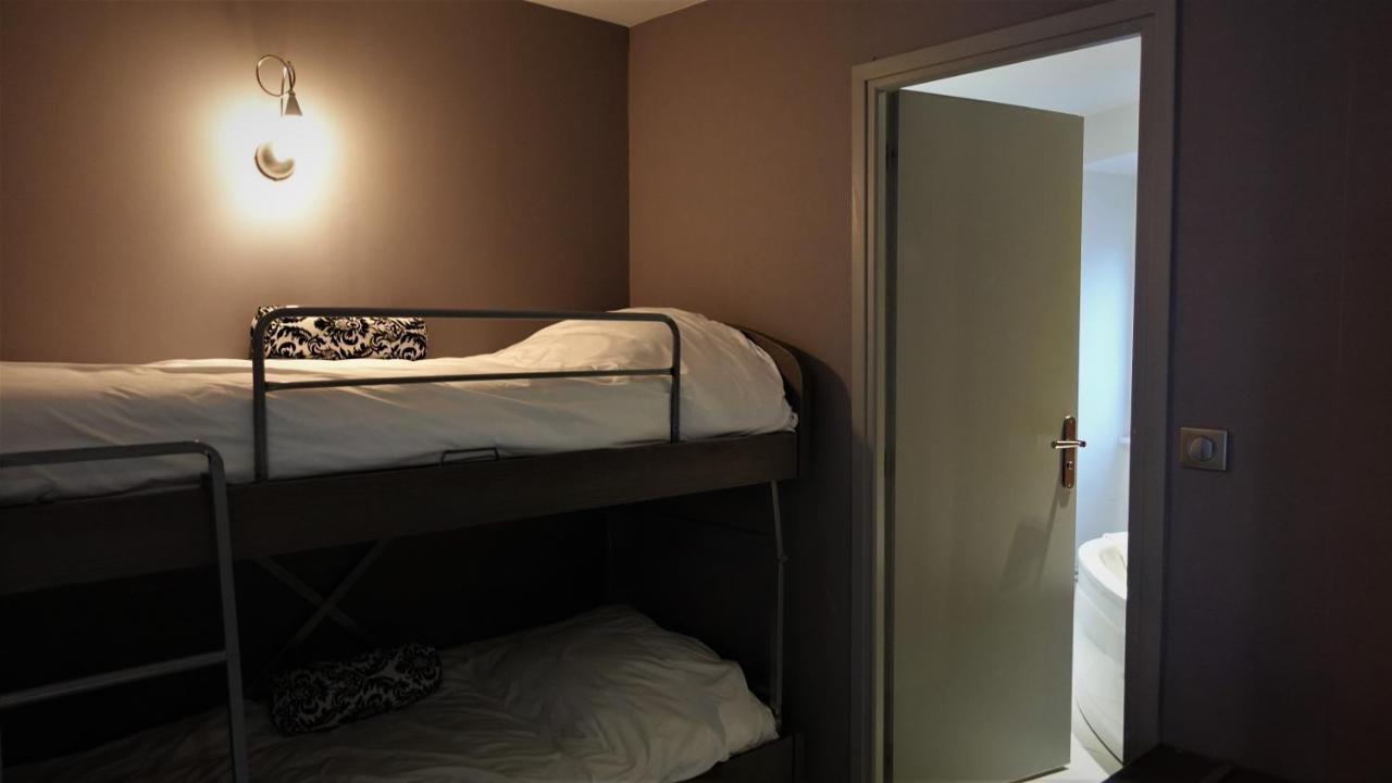 Hotel-Restaurant Des Voyageurs Le Cheylard Eksteriør bilde