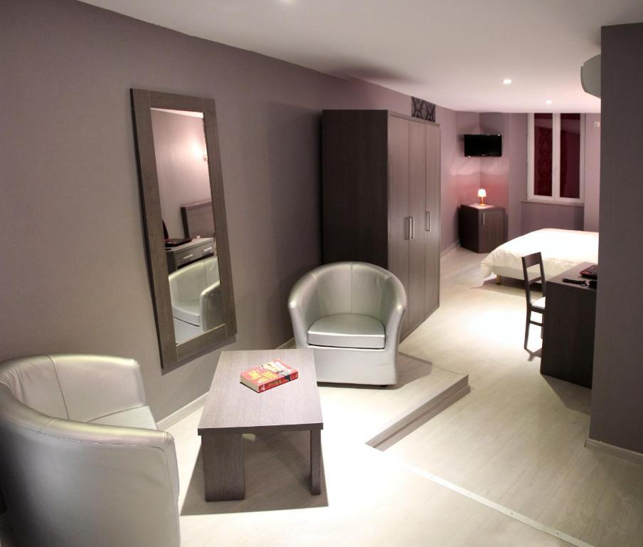 Hotel-Restaurant Des Voyageurs Le Cheylard Rom bilde